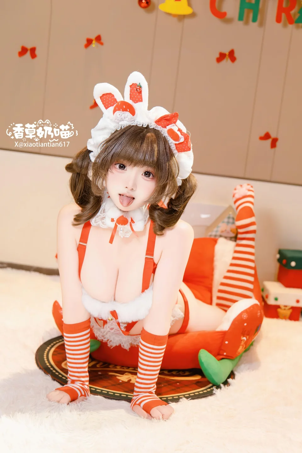 香草奶喵 - No.001 圣诞礼物 [135P,25V-1.04GB] tg@simisebaisi 【丝足阁】130.webp